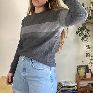 Claiborne Gray Striped Light Knit Sweater Sz S